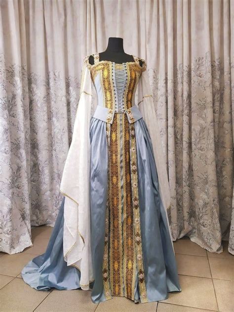 Italian Renaissance Courtesan Dress Inspired By Dangerous Etsy