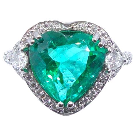 Igi Antwerp 260 Carat Heart Shape Minor Oil Emerald Diamond Made In