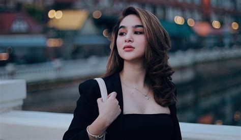 Profil Dan Biodata Hana Hanifah Umur Agama Ig Pacar Skandal Hits Hot Sex Picture