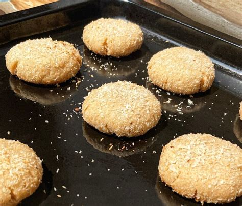 Eggless Whole Wheat Coconut Cookies Recipe Shellyfoodspot
