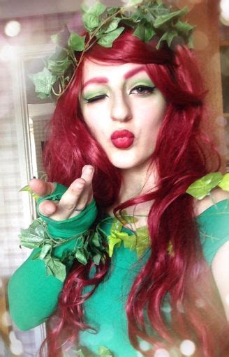 Poison Ivy 🥀🥀 Wiki Cosplay Amino
