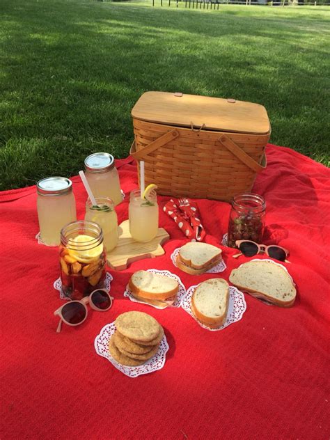 See more ideas about picnic, picnic date, perfect picnic. 20+ Fantastic Ideas Cute Picnic Date Aesthetic - Ring's Art