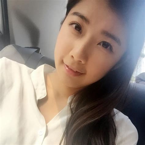 Mar 20, 2018 · 九把刀爆出摩鐵偷吃周亭羽後，雖然努力想跟10年女友小內再修補關係，但半年後仍回天乏術正式情斷。過往九把刀的繆思小內也只能留在他的早期作品當中，堅情告吹早已令書迷幻滅。 （影音）周亭羽復出主播台 獻身九把刀新片偷放閃 - 自由娛樂