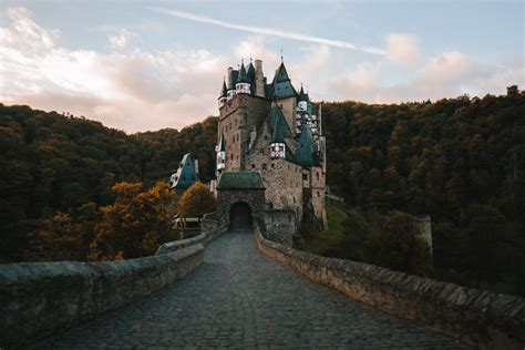 Eltz Castle A Real Life Fairy Tale Castle Rcastles