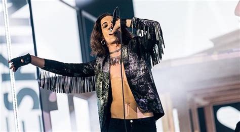 When asked about the incident during a press conference after their victory, damiano david said he. Damiano David dei Maneskin precisa, 'non sono gay né ...