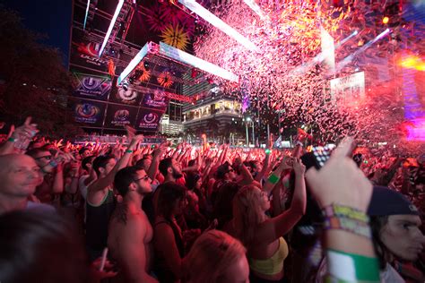 Go Inside Ultra Music Festival With These Giant Photos Nsfw