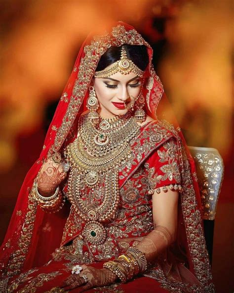 How To Match Traditional South Asian Jewellery With Different Outfits