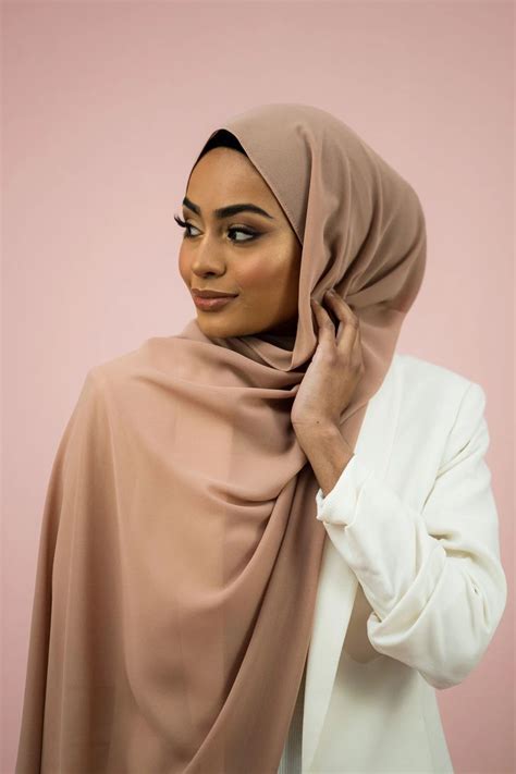 The Nude Classic Chiffon Hijab Scarf By Suriah Scarves In 2024 Hijab Scarf Hijab Girl Hijab