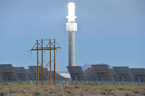 This Huge New Solar Farm Near Las Vegas Provides Power—even At Night Coexist Ideas Impact