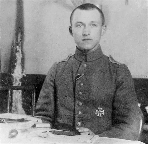 Zapparoni, a brilliant businessman, has turned his advanced understanding of technology and. Erster Weltkrieg: Ernst Jünger schrieb, als seine ...