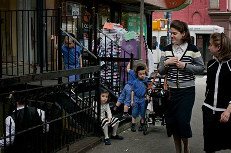 After Declining New York Citys Jewish Population Grows Again The New York Times