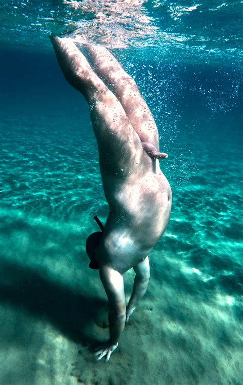 pegeha pegeha gefällt das bild naked Naked exercise nakedexercise