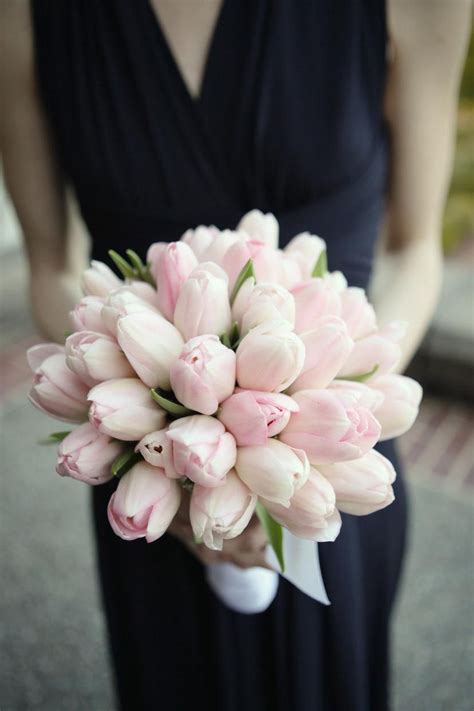 16 Tulip Wedding Bouquets For Any Season