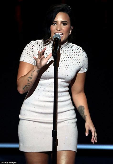 Upbeat Demi Lovato Oozes Confidence As She Performs At The Dnc Daily