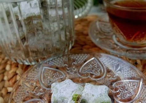 Kali ini tidak memakai santan dan tanpa mentega. Resep Putri Salju Pandan (no mixer no oven) oleh MomsQueenKitchen - Cookpad