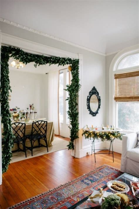 42 christmas decorations ideas with garland