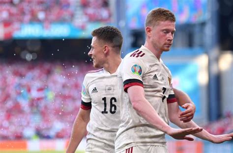 Danmark) أو رسمياً مملكة الدانمارك (بالدنماركية: بلجيكا الى دور الـ16 عقب الفوز على الدنمارك - بوستر نيوز