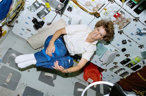 Nasa History Office On Twitter On July 23 1999 Astronaut Eileen