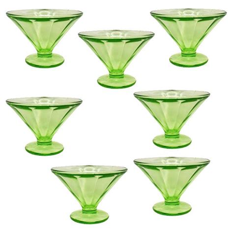 Mid Century Modern Neon Green Fostoria Cocktail Glasses Set Of 7 At 1stdibs Vintage Green