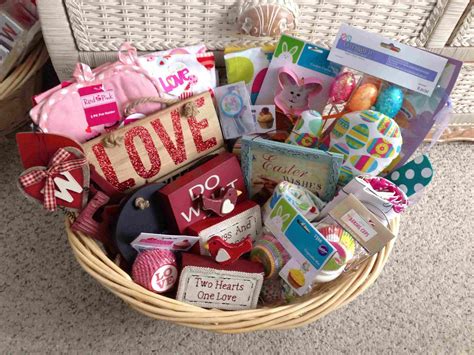 Best Valentines Day T Baskets Boxes And T Sets Ideas Live