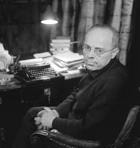 Stanisław lem (staˈɲiswaf lɛm) was a polish science fiction, philosophical and satirical writer of jewish descent. 11 lat temu zmarł Stanisław Lem - pisarz, futurolog ...