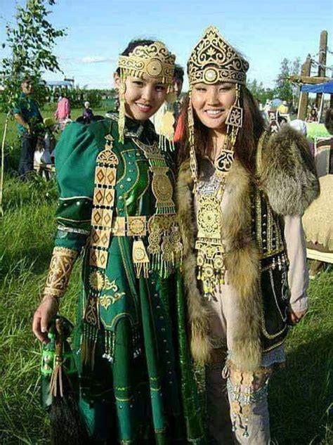 Image Result For Yakut Traditional Clothing Traditional Outfits Folk