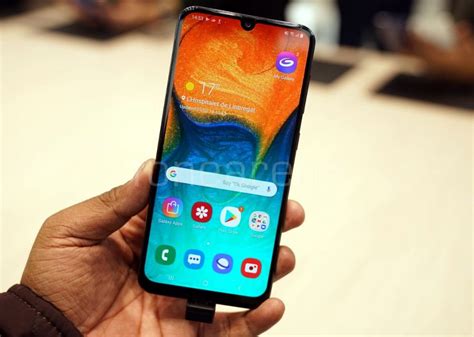 Samsung galaxy a30 android smartphone. Samsung Galaxy A30 Hands On and Photo Gallery