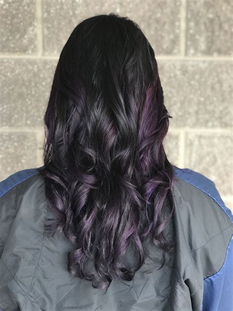 For those of you who are wondering what a wolf cut is, it's essentially a shag haircut that's filled with. Pin on Hair by Jana