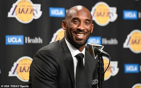 Kobe Bryant Mural Vandalized With Rapist Hours After Unveiling Daily Mail Online