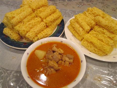 Angkat dan sajikan bersama roti jala atau nasi putih. Travelog Bumi Jepun: Resepi roti jala dan kari ayam