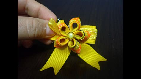 Pulsa sobre el botón verde play. Tutorial flor pequeña de Listón,Small flower ribbon Tutorial, - YouTube