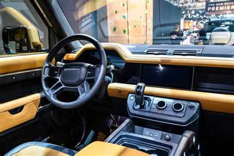 The 2020 Land Rover Defenders Unique Interior Makes It Cozier Than