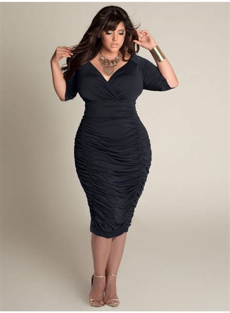 black dress for curvy girl plus size black outfit ideas clothing sizes cocktail dress