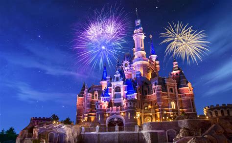 The 10 Best Reasons To Visit Shanghai Disneyland