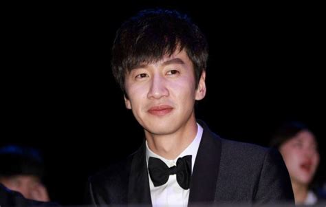 Running Man Member Lee Kwang Soo Bags New Drama Role As Male Lead