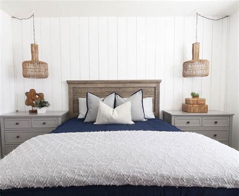 There are indeed so many home decor concepts that can be confusing to choose and apply to a room. BEACH DECOR: Coastal Bedroom Makeover | Coastal bedrooms ...