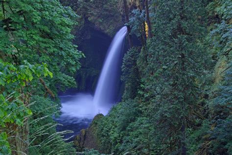 Metlako Falls Located In The Columbia River Gorge Along The Eagle Creek