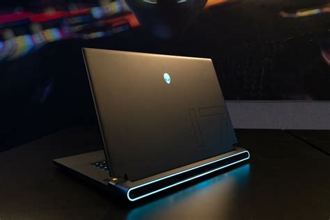 Alienware Announces M17 R5 Amd Edition The Worlds Most Powerful 17