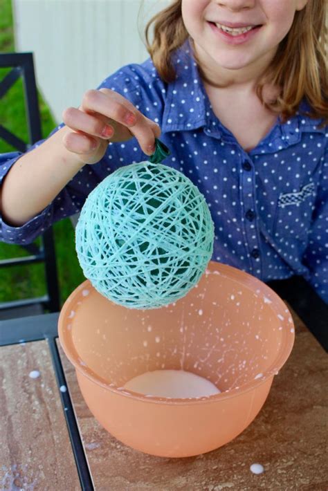 Easy To Make String Easter Eggs Welcome To Nana S String Easter Basket Easter Crafts Diy