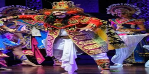 Wayang Wong Ramayana Warisan Seni Pertunjukan Bali Yang Sakral