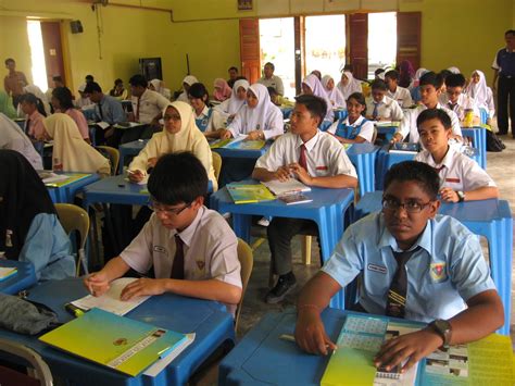 The common european framework of reference for languages (cefr) is an international standard for describing language ability. RAR: PROGRAM FEBRUARI 2011: PERKAMPUNGAN PENULIS MUDA ...