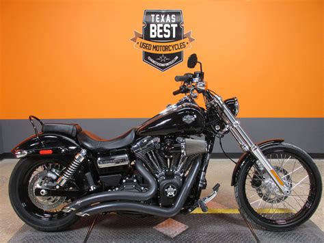 A beefy triple clamp provides an aggressive look and plenty of stiffness for confident handling. 2017 Harley-Davidson Dyna Wide Glide - FXDWG for sale ...