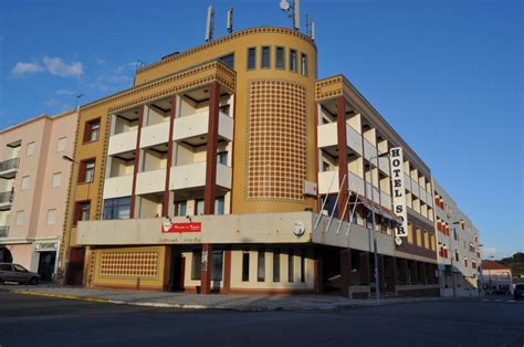 Don't delay and book today to get the best hotel deals in ponte de sor! Hotel Sôr