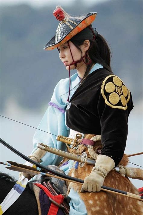 Baju perang jawa dan eropa. Gambar Baju Zirah Samurai - BAJUKU