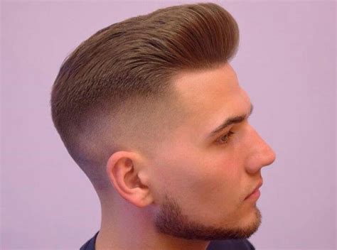 When choosing hairstyles for round faces men, you can either find them on the internet, or the best thing would be to. Men Hairstyle Circle Face in 2020 | Round face haircuts ...