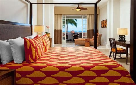Luxury Waikiki Hotel Rooms And Suites Royal Hawaiian Resort