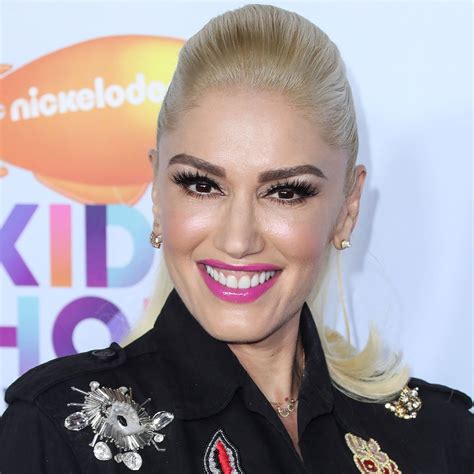 Is Gwen Stefani Pregnant The Voice Fans Claim To Spot Baby Bump On