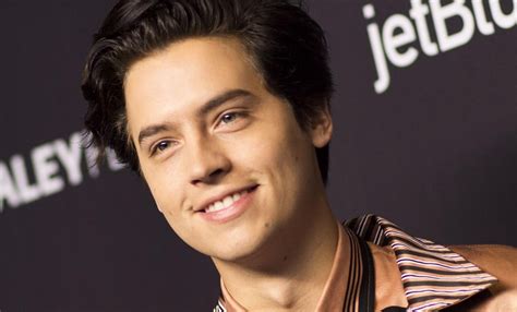 Instagram is my only social media. Riverdale: K.J. Apa e Cole Sprouse si punzecchiano su ...