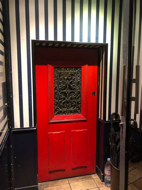 Little Red Door In Paris Reviews Address Worlds Best Bars