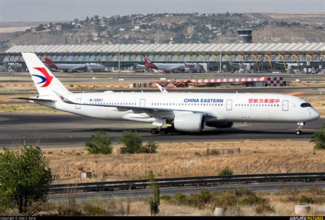 B 306y China Eastern Airlines Airbus A350 900 At Madrid Barajas